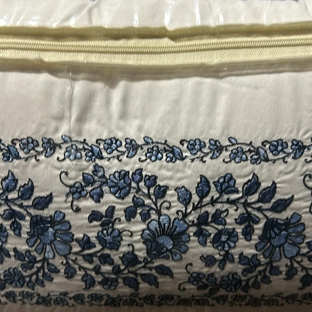 Threshold F/Q 5 Pc Comforter Set , Block Print with Border, Blue/White